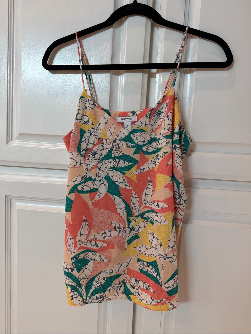 Nine West Coral Multicolor Leaf Print tank top